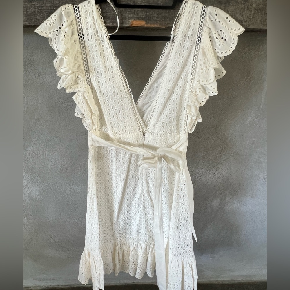 Never worn white eyelet flutter sleeve dress with tie